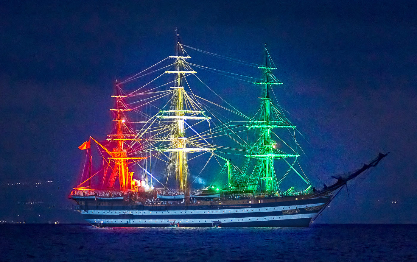 Nave scuola Amerigo Vespucci