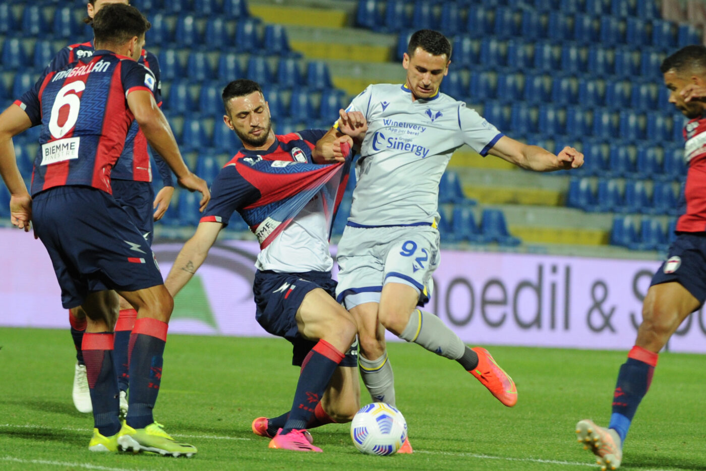 crotone vs Hellas Verona